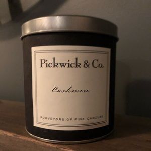 Pickwick & Co. cashmere candle